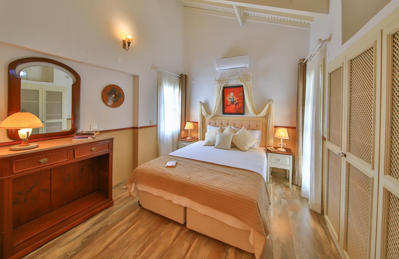 Palas Ilica Cesme Exterior photo